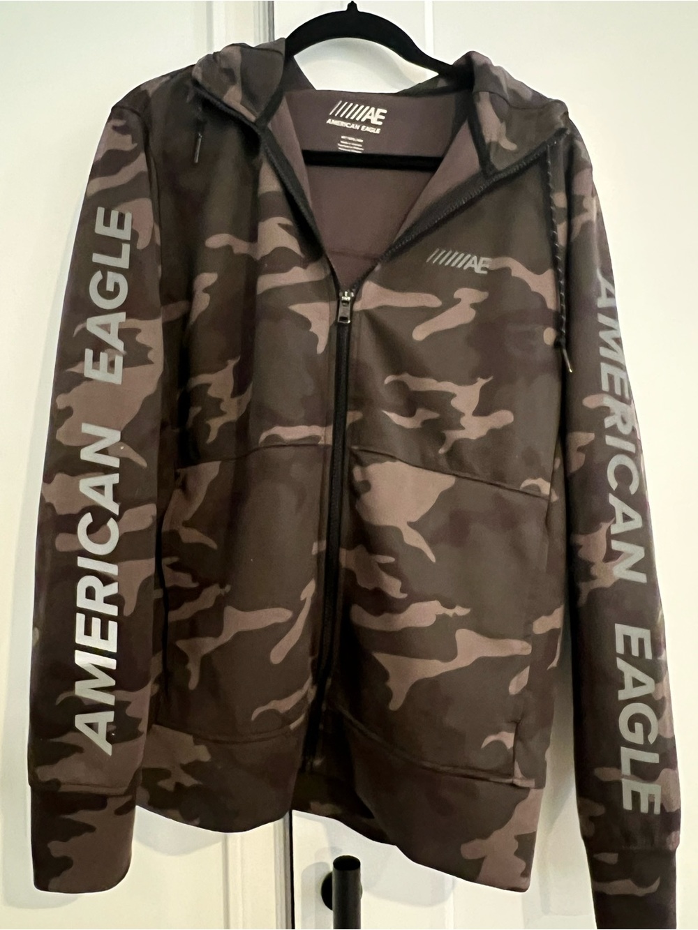 American Eagle Outfitters Men's Green & Brown Camo Full-Zip Hoodie l MT